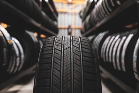 Guide on How to Choose the Right Tires 